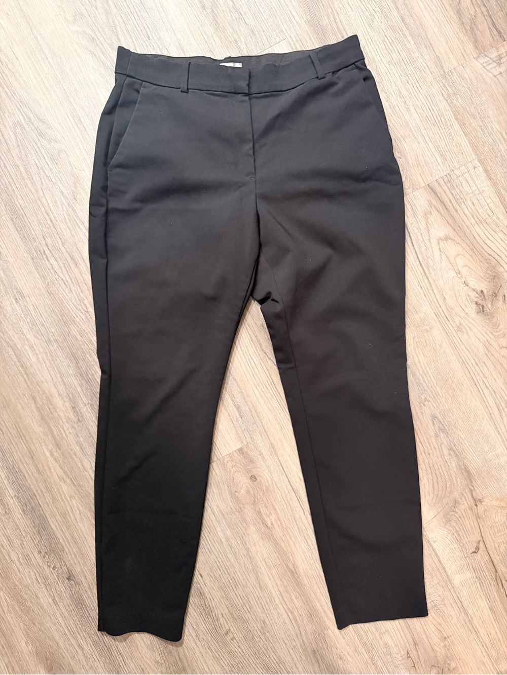 H&M Black Stretch Ponte Ankle Pants